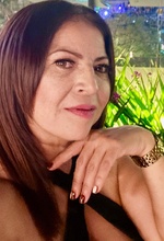 Gloria Reyes Photo